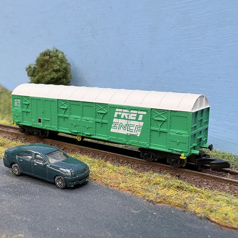Wagon couvert transport de marchandises "logo FRET", SNCF, Ep. IV et V - AZAR MODELS W04-FR - Z 1/220