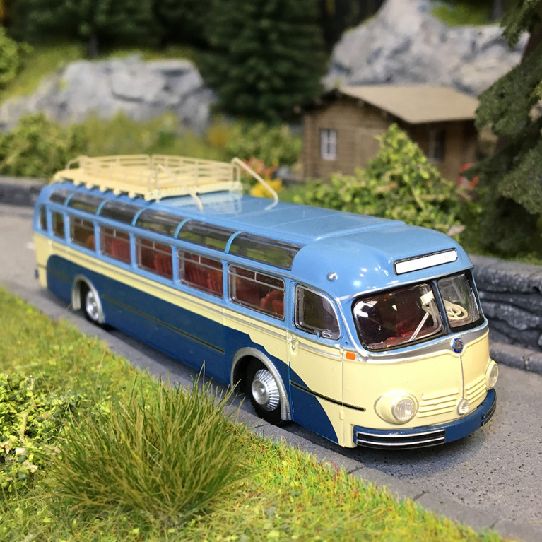 Autocar Mercedes benz O 6600 H, beige / bleu clair, 1951 - BREKINA 50506 - HO 1/87