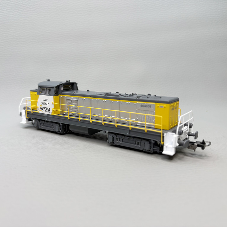 Locomotive diesel BB 664601 "INFRA", logo casquette, SNCF - PIKO 96182