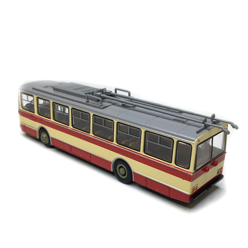 Škoda 14Tr, beige / rouge, 1982 - BREKINA 61375 - HO 1/87
