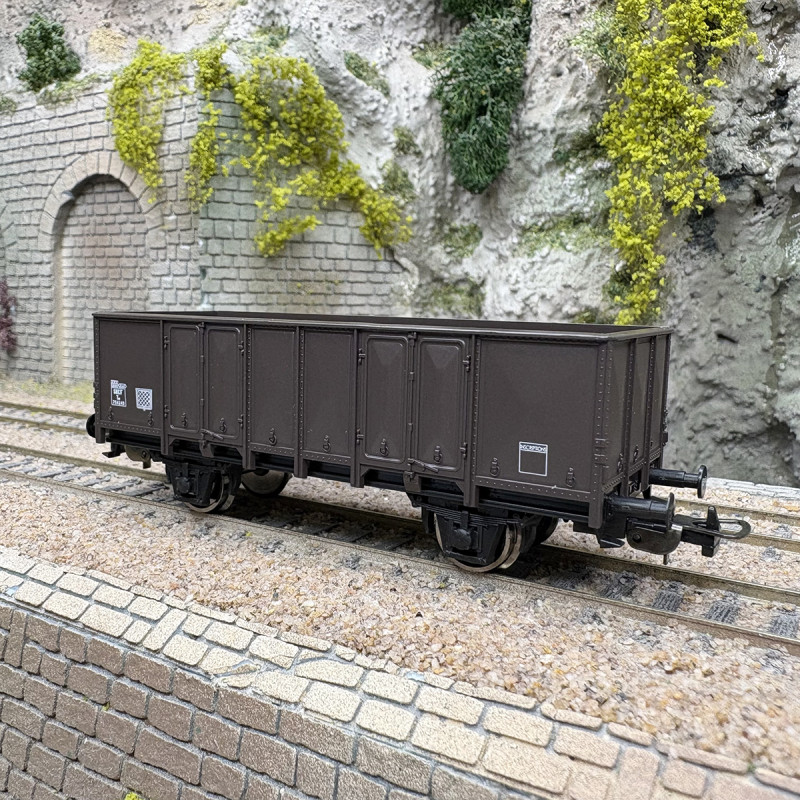 Wagon Tombereau essieux SNCF HO 1/87 ROCO - Modèle