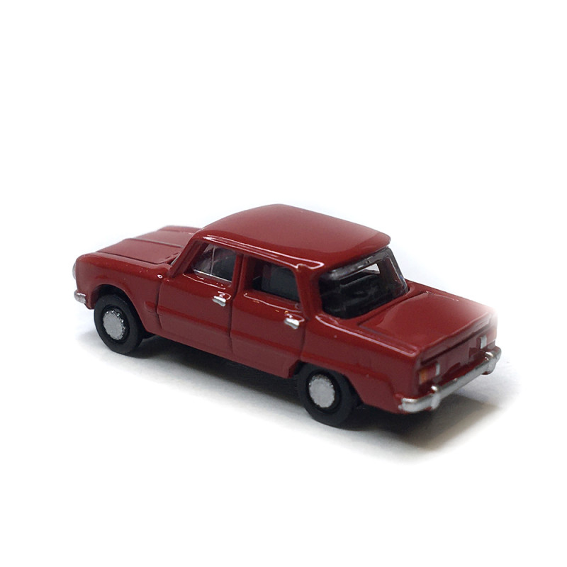 Alfa Romeo Giulia, rouge, 1962 - Starline Models 61417 - N 1/160