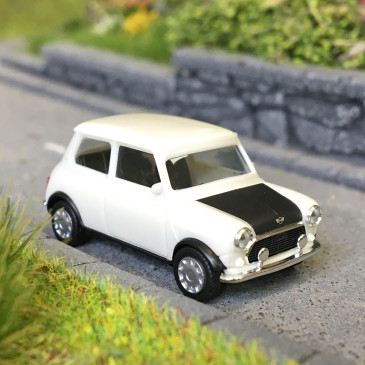 Mini Mayfair (conduite à droite), blanc - HERPA 421140-002 - HO 1/87