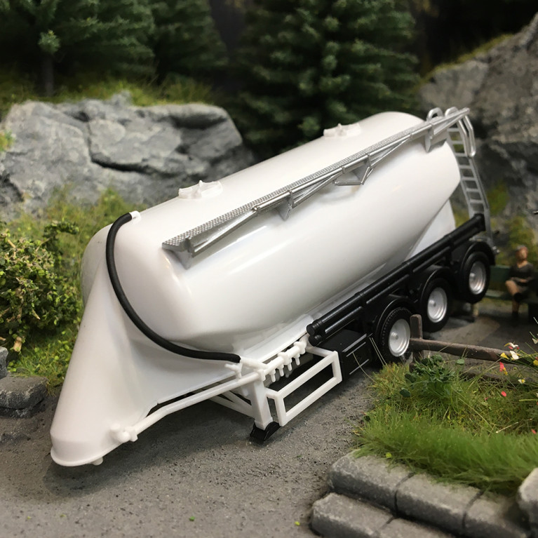 Semi-remorque silo vrac Feldbinder 35 m³ 3 essieux, blanc - HERPA 076821-002 - HO 1/87
