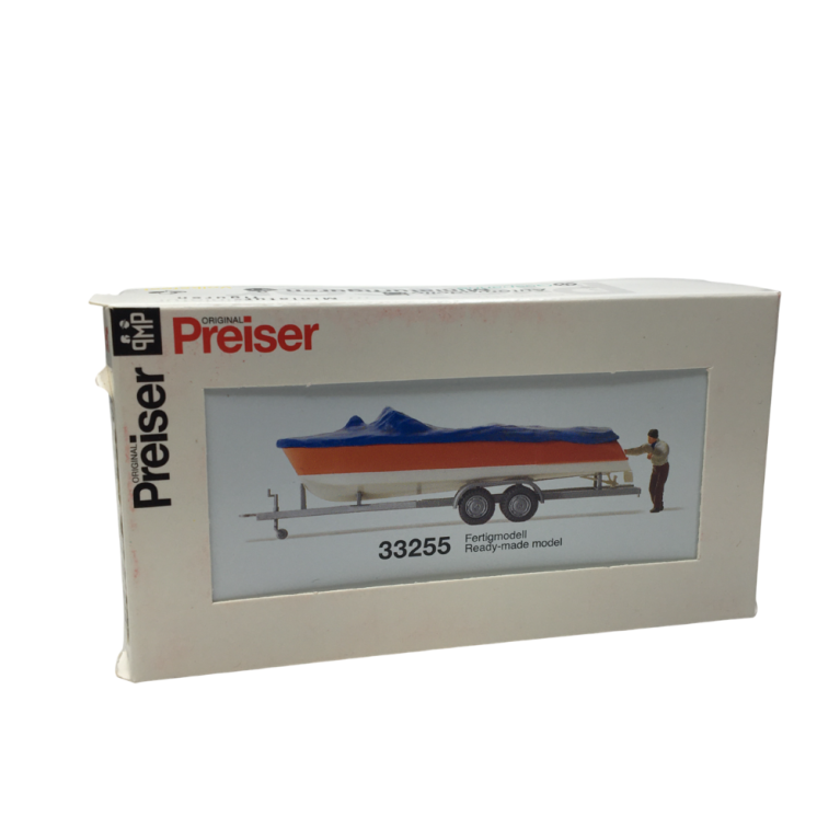Bateau à moteur, chargé sur une remorque - PREISER 33255 - HO 1/87