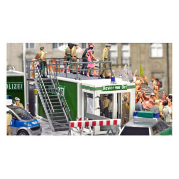 4 escaliers en métal - BUSCH 7758 - HO 1/87