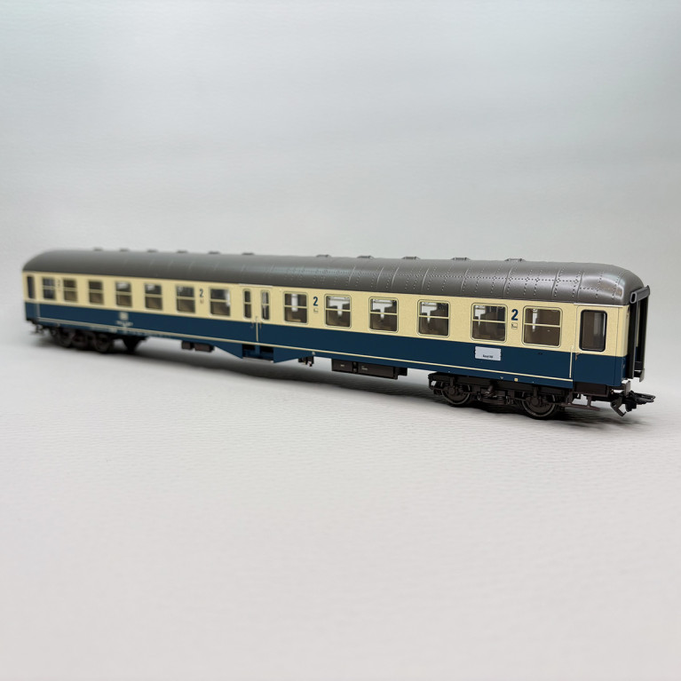 Voiture voyageurs type Bylb 421, 2CL, DB - MARKLIN 43167