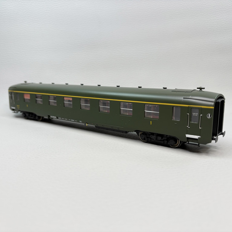 Voiture DEV AO courte, U53, A8, 1CL, SNCF - REE VB-391