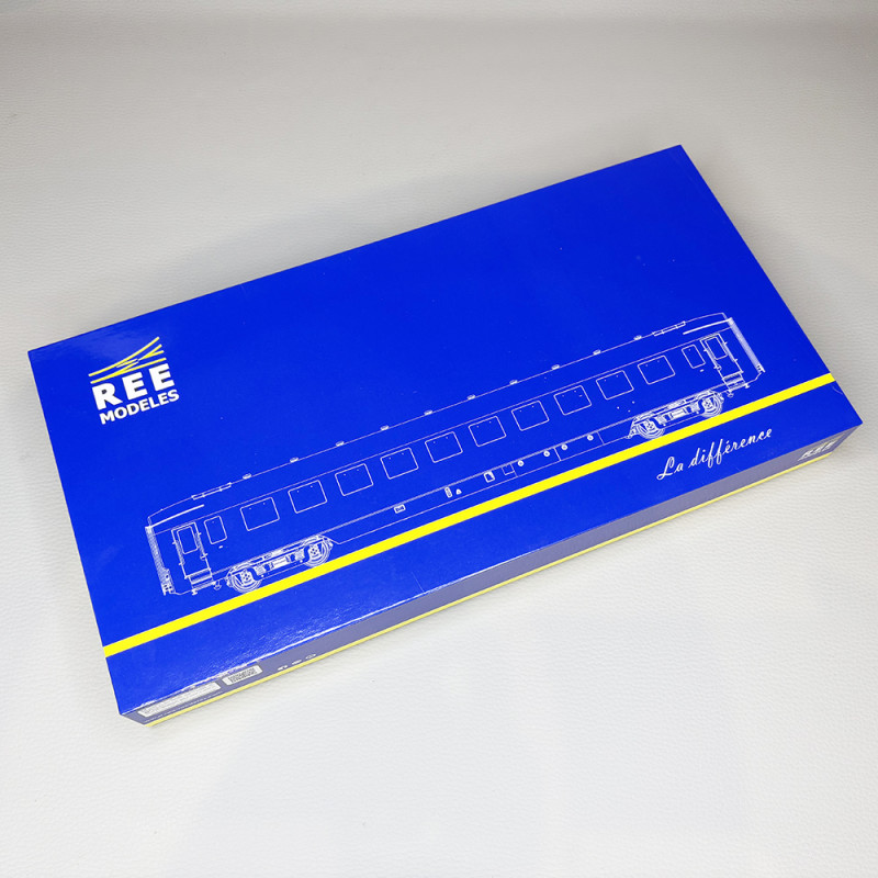 3 voitures DEV AO courtes, U52, B10, 2CL, U53 A8 1CL, SNCF - REE VB-389