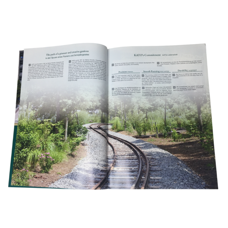 Catalogue KATO Europe du modélisme ferroviaire 2025, version anglais/allemand - KATO 25-989