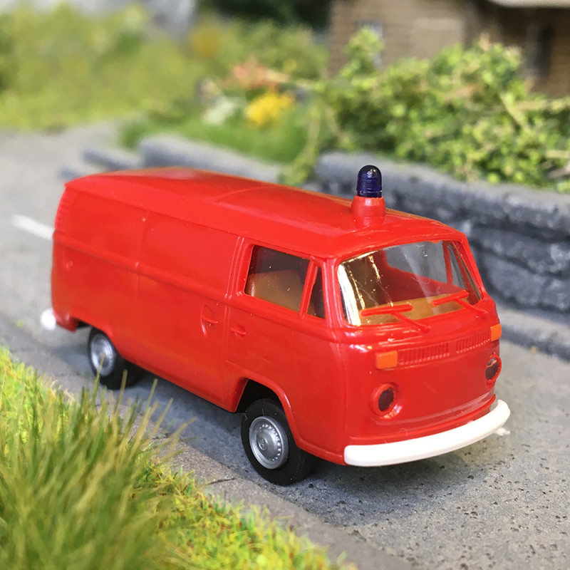 Volkswagen T2, fourgon des pompiers, 1973 - BREKINA 33550 - HO 1/87