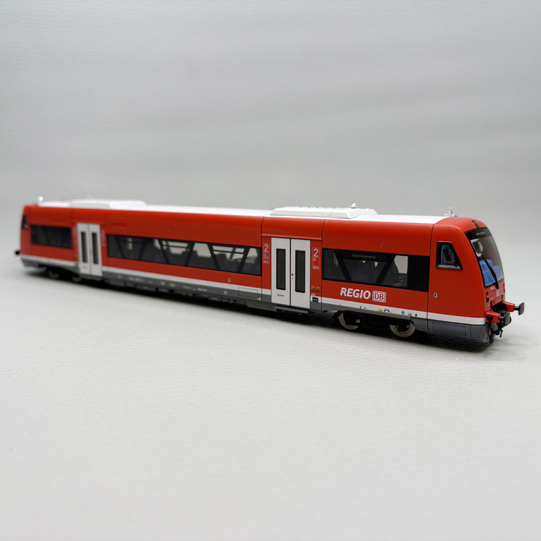 Automotrice diesel Regio Shuttle RS1, 650 020-0, DB AG - TRIX 25965