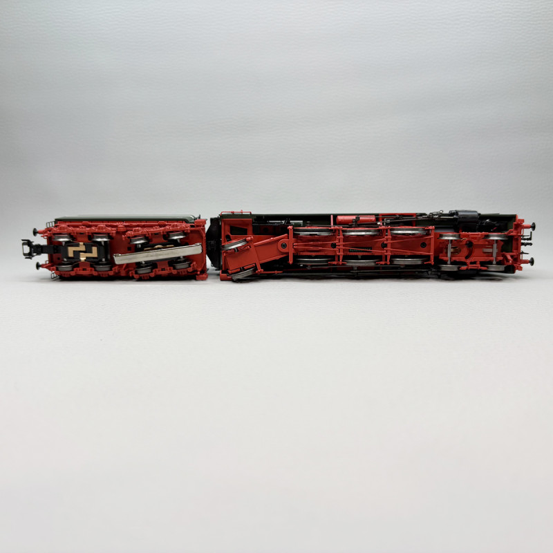 Locomotive à vapeur express BR 01 504, RDA (DR/GRD) - Marklin 38205