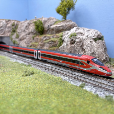 Trenitalia, 4 éléments, "Frecciarossa 1000", nouvelle livrée, FS, Ep. VI - ARNOLD HN2619 - N 1/160