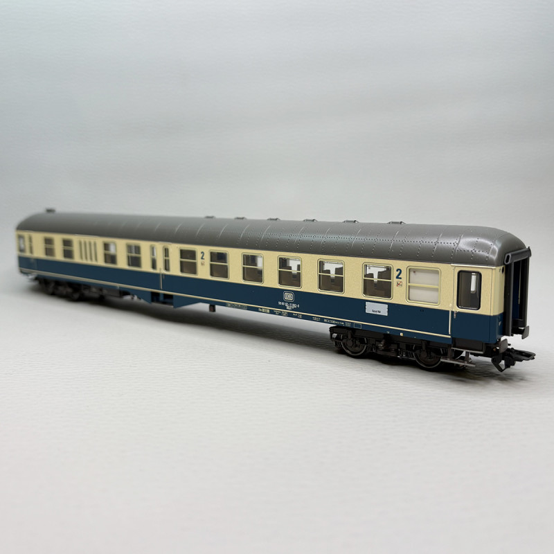 Voiture voyageurs type BDylf 457, 2CL, DB - MARKLIN 43337