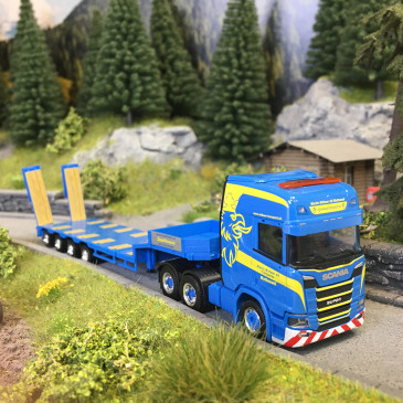 Scania CR 20 HD semi-surbaissée avec rampes, Martin Wittwer Wattenwil - HERPA 318884 - HO 1/87