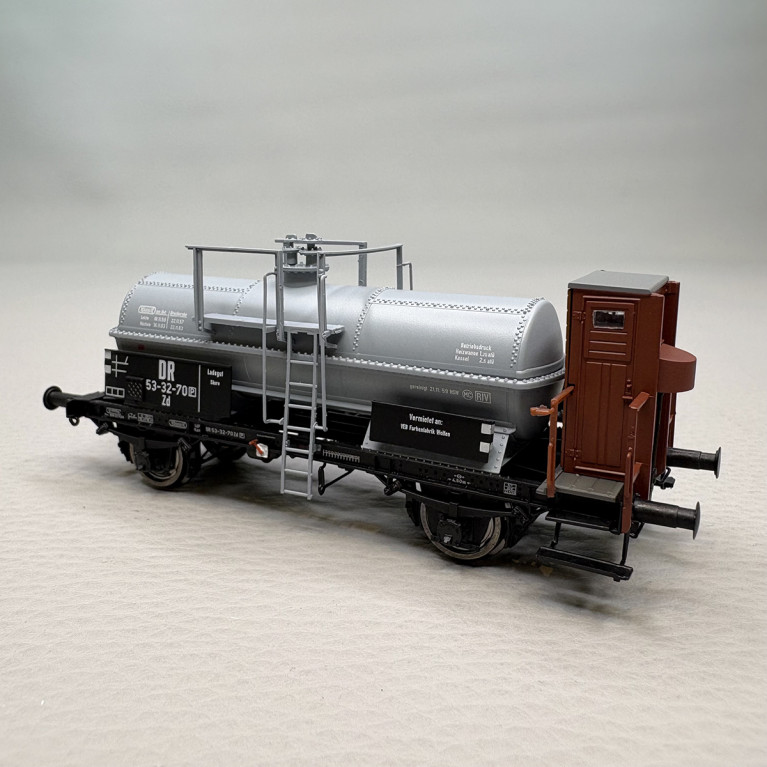 Wagon citerne type Zd, transport produit chimique, DR - BRAWA 50084