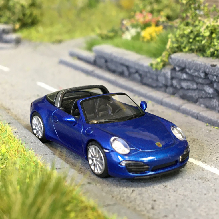 Porsche 911 (991) Targa, bleu métallisé, 2014 - Minichamps 870068042 - 1/87