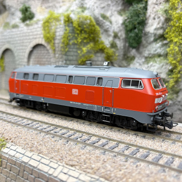Locomotive diesel 218 421-6, DB, Ep VI digital son- ROCO 70768.B - HO 1/87