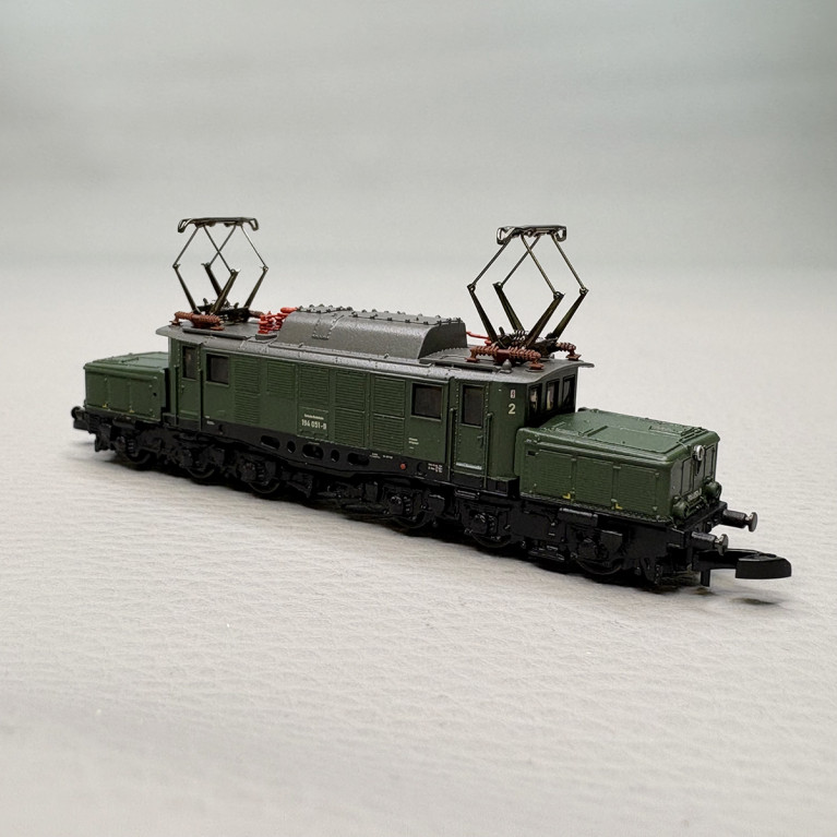 Locomotive électrique série 194 + voiture banlieu Bnb 720, DB - MARKLIN 81221