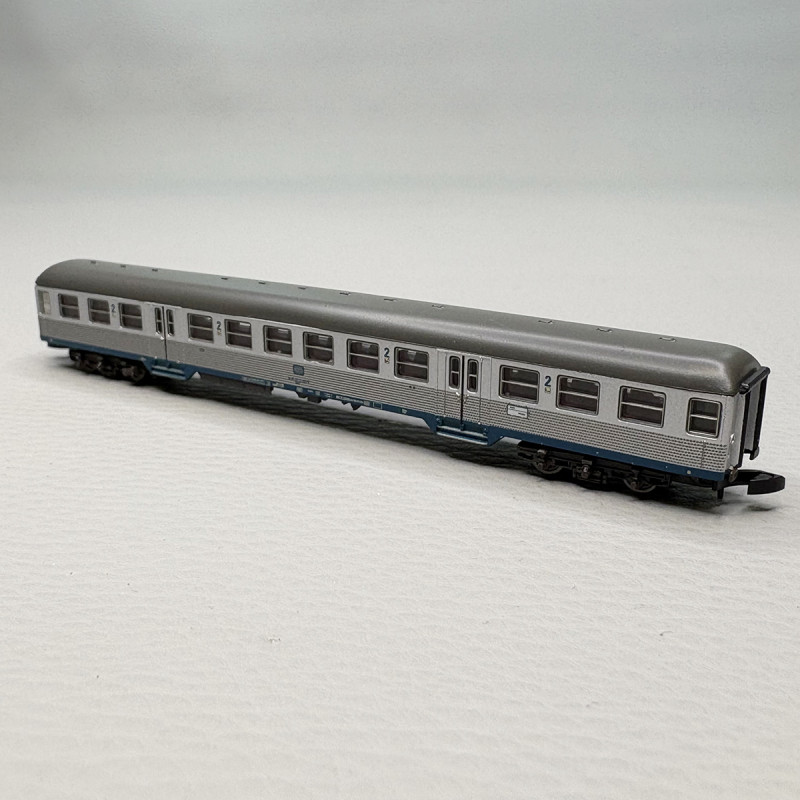 Locomotive électrique série 194 + voiture banlieu Bnb 720, DB - MARKLIN 81221