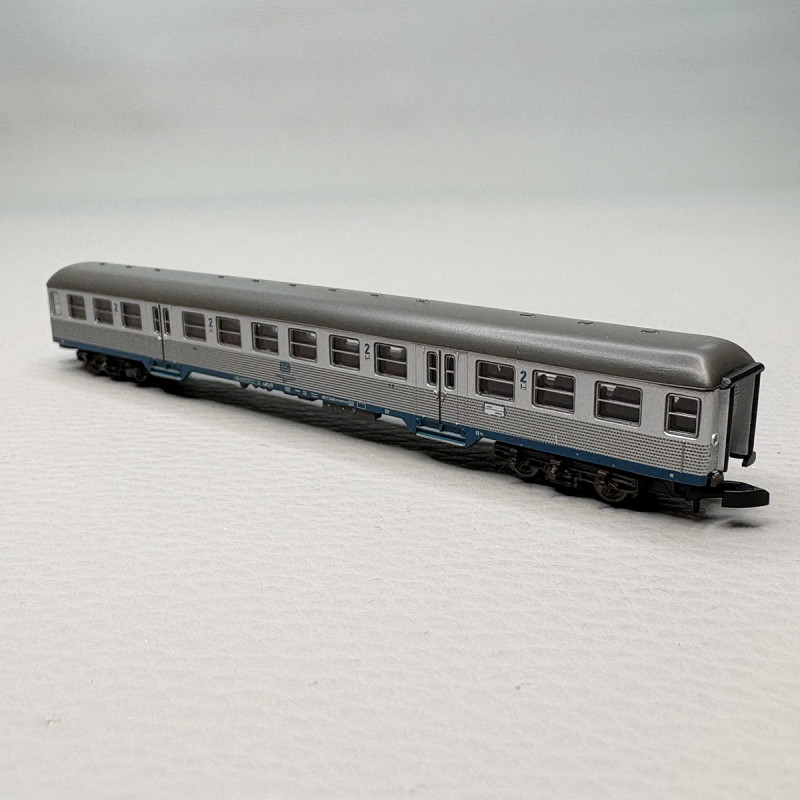 Locomotive électrique série 194 + voiture banlieu Bnb 720, DB - MARKLIN 81221
