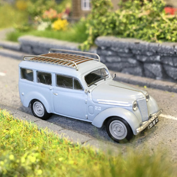 Renault Juvaquatre, break vitré grise avec galerie, 1937 - Ree Modeles CB211 - HO 1/87