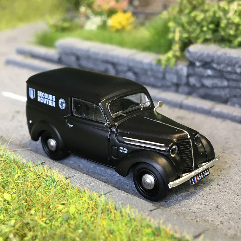 Renault Juvaquatre (Secours routier), 1937 - Ree Modeles CB201 - HO 1/87