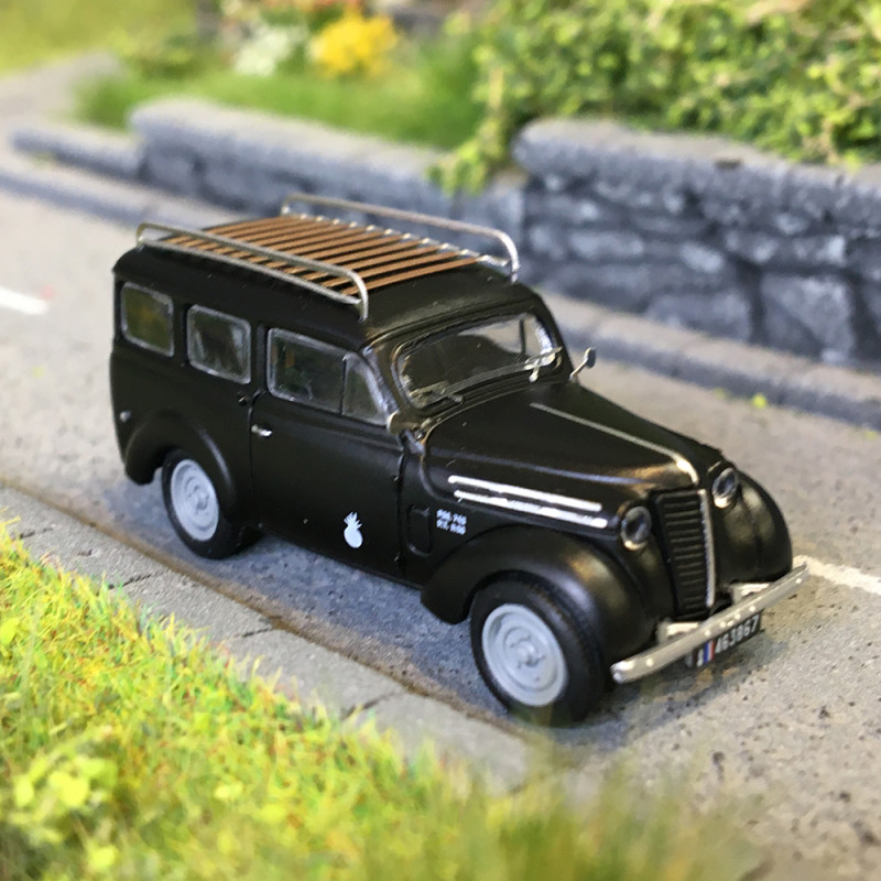 Modèle Réduit REE CB-209 - Renault JUVAQUATRE Fourgon Tôlé Vert Avec Galerie - Échelle HO 1:87 - Neuf