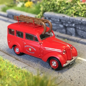Renault Juvaquatre break vitré avec échelle (Pompier), 1937 - Ree Modeles CB204 - HO 1/87