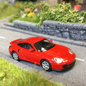 Porsche 911 (996) Turbo coupé, rouge, 2000 - Minichamps 870068172 - 1/87