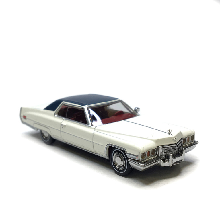 Cadillac coupé Deville, blanc et noir, 1972 - BREKINA 18129 - HO 1/87
