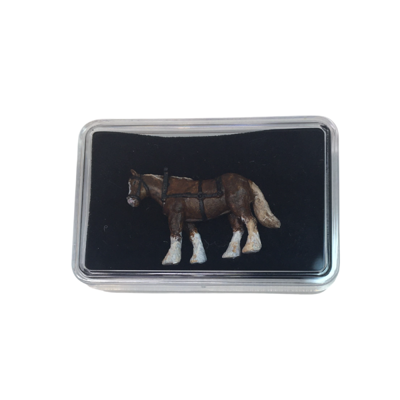 Cheval "Pascal" peint à la main par Geke - Van Petegem Scenary H0K42 - HO 1/87