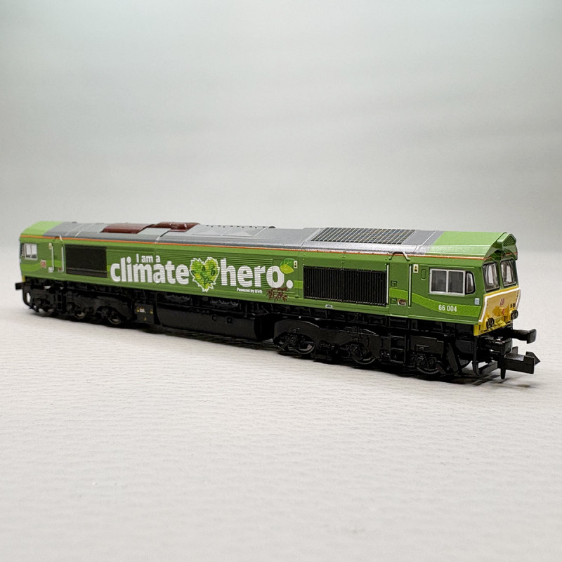 Locomotive diesel Classe 66, 66004, Climate Hero", DB Cargo  - KATO 17751-E