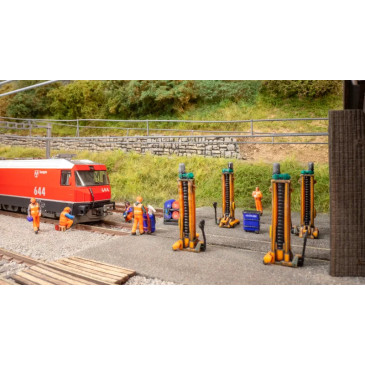 Coffret de figurines thématiques : Dépôt ferroviaire - NOCH 35900 - N 1/160