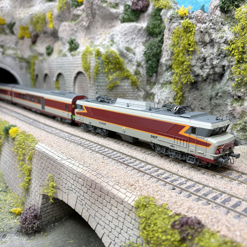 Grand confort "Aquitaine", CC 6529, SNCF - LSMODELS 11502 - HO 1/87