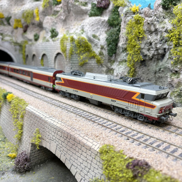 Grand confort "Aquitaine", CC 6529, SNCF - LSMODELS 11502 - HO 1/87