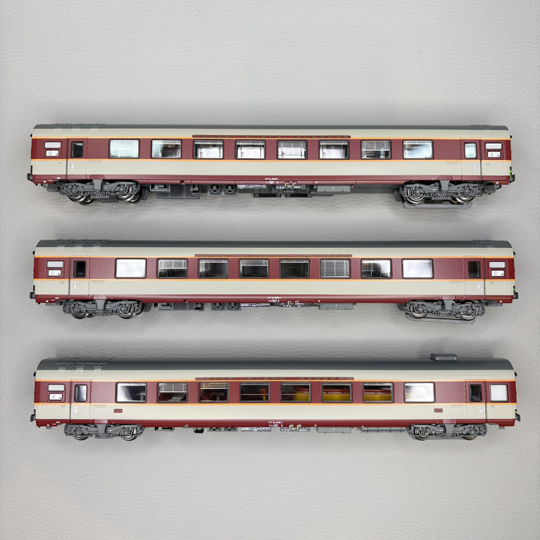 3 voitures grand confort "Aquitaine", SNCF - LSMODELS 40080AC- HO 1/87