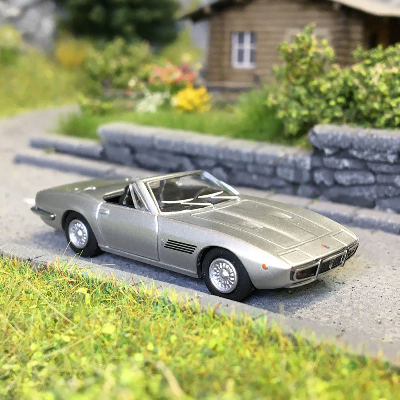Maserati Ghibli spyder coupé, argent, 1969 - Minichamps 870123030 - 1/87