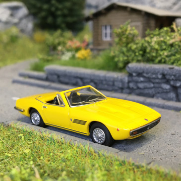 Maserati Ghibli spyder coupé, jaune, 1969 - Minichamps 870123031 - 1/87