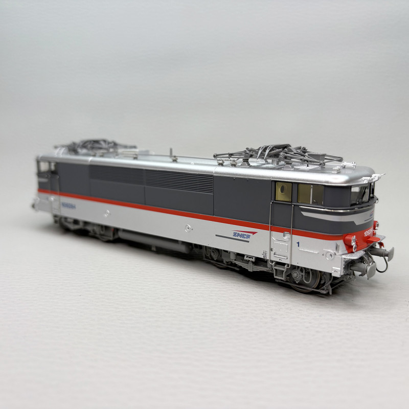Locomotive électrique BB 9284, livrée Multiservice, Tours St Pierre, SNCF - REE MB-177