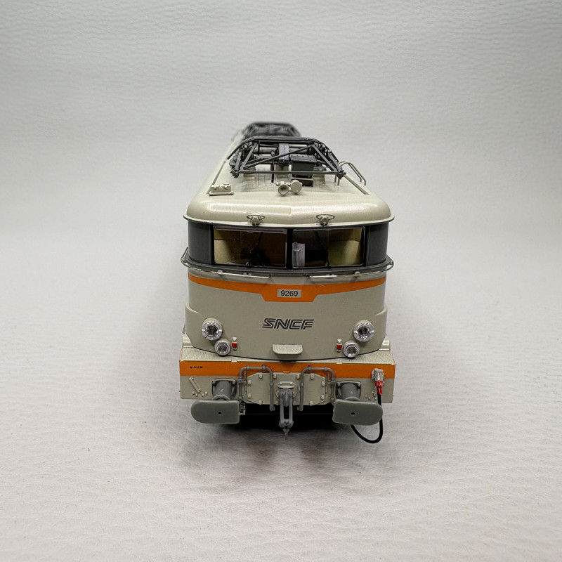 Locomotive électrique BB 9269, livrée béton, logo Nouille, Dijon-P, SNCF - REE MB-179