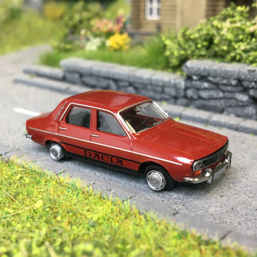 Dacia 1300, rouge foncé, 1970 - BREKINA 14510 - HO 1/87