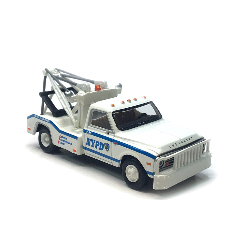 Chevrolet C30 dépanneuse, NYPD, 1968 - BREKINA 19668 - HO 1/87