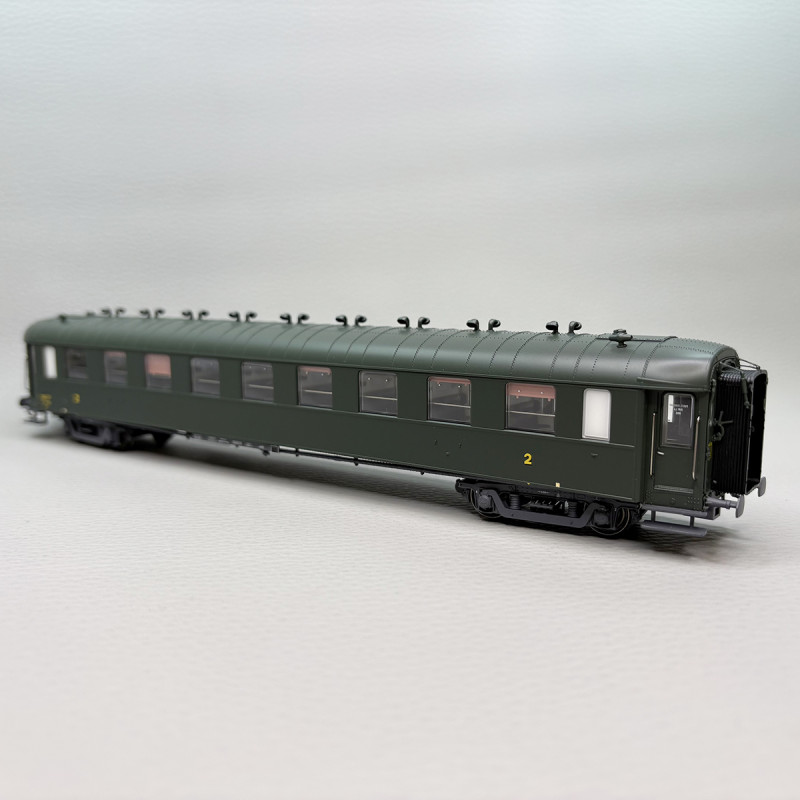 Voiture OCEM B9, 2CL, toit vert, marquage 1964, SNCF - LSMODELS MW40206