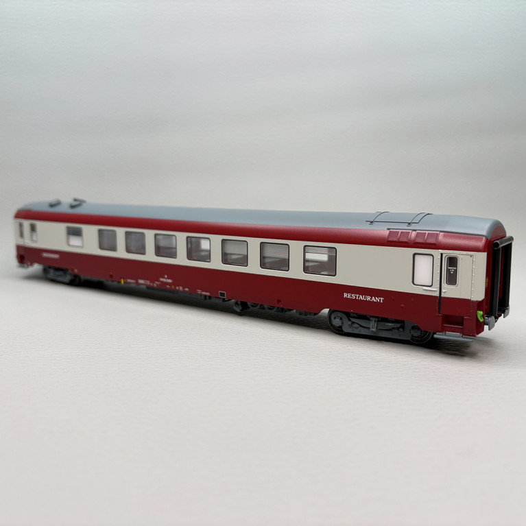 LSMODELS 40347 - Voiture restaurant Vru, rouge / gris béton, SNCF