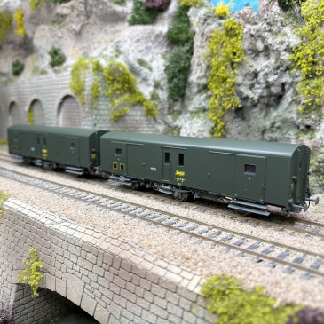 2 fourgons Dd2, marquage UIC, logo encadré jaune, feux de fin de convoi, SNCF, Ep. IVa - LSMODELS MW108 - HO 1/87