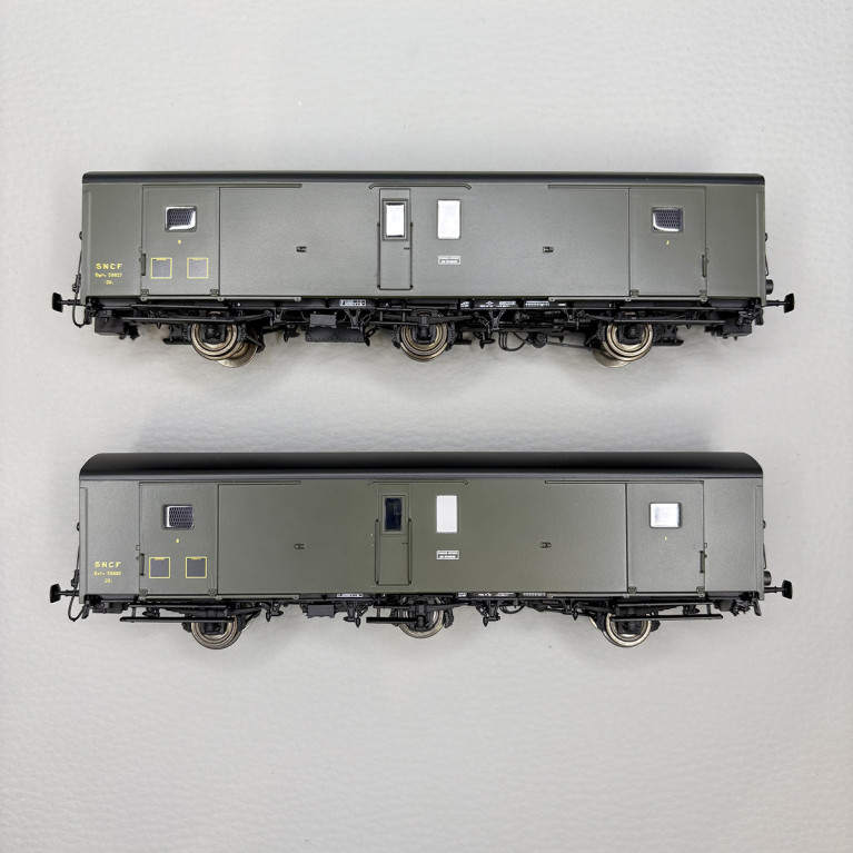 LSMODELS MW104 - 2 fourgons Dqd²m, marquage 1956, toit noir, feux de fin de convoi, SNCF
