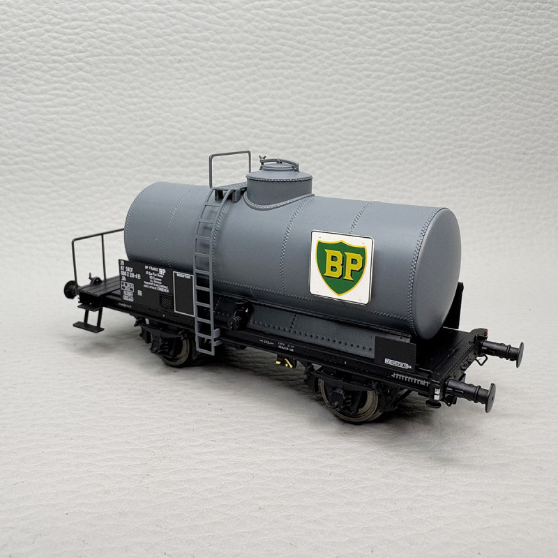 LSMODELS 30453 - Wagon citerne OCEM, "BP", livrée grise, SNCF