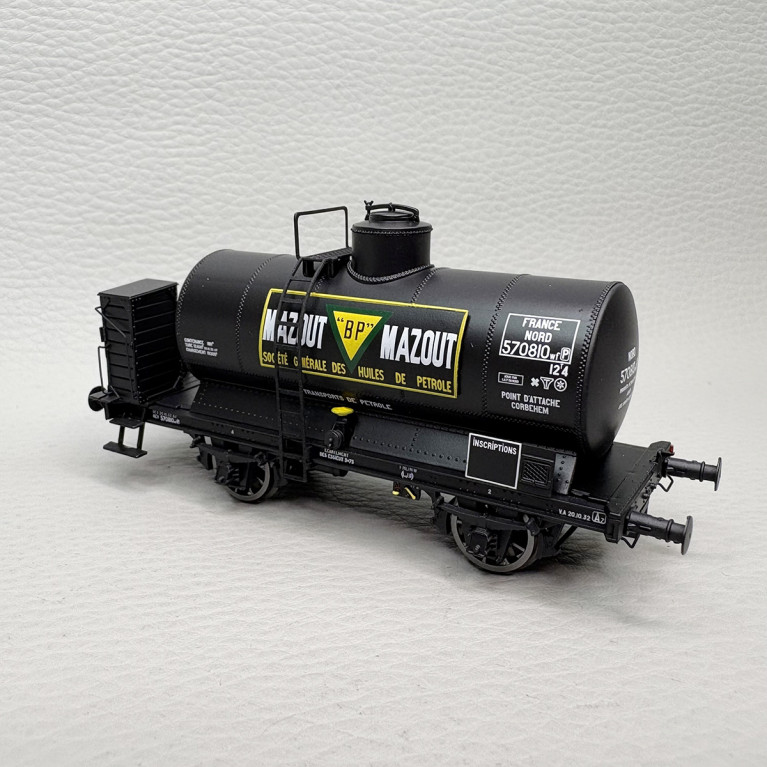 LSMODELS 30458 - Wagon citerne OCEM, "Mazout BP", livrée noire, France Nord